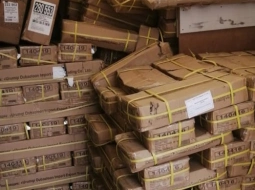 Выгрузили торговое оборудование